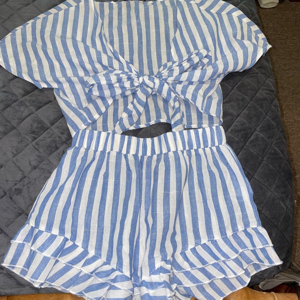 Two piece set